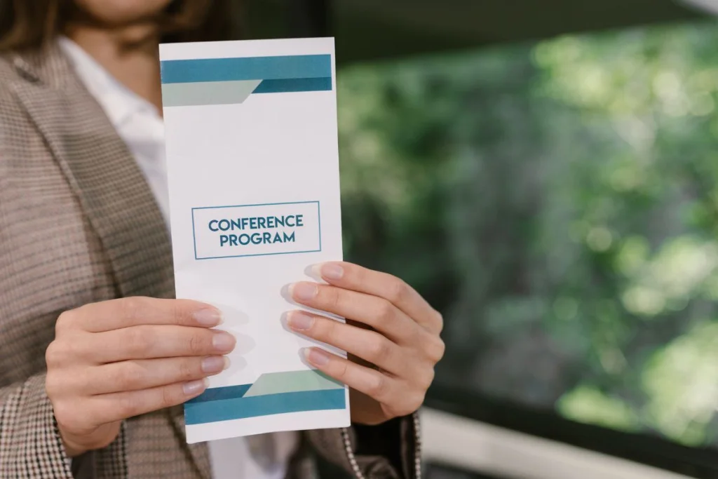 Print marketing : quels supports choisir à chaque étape du parcours client ?